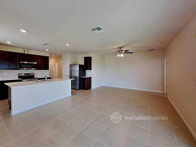 Building Photo - 7481 Catania Lp