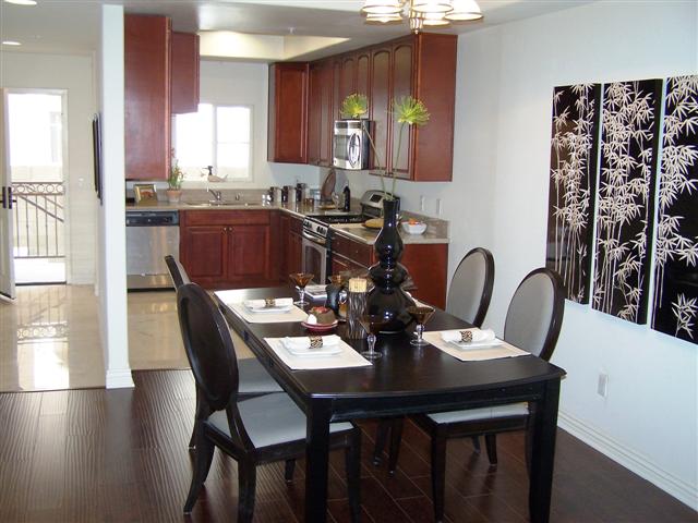 Building Photo - 109 S St Andrews Pl