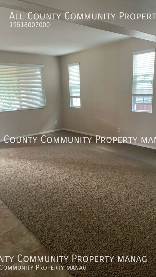 Foto del edificio - 40298 Hannah Way