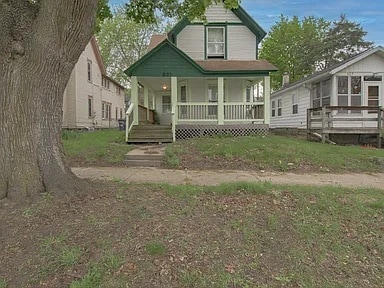 Building Photo - 637 Prospect Ave NE