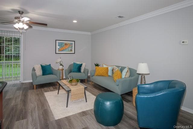 Building Photo - 11 Overlook Dr