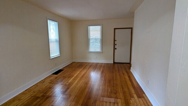 Foto del edificio - 1636 Manz St