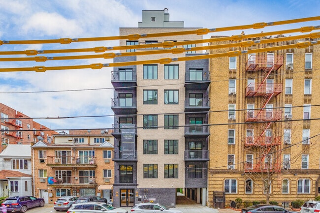 Building Photo - 1670 E 19th St