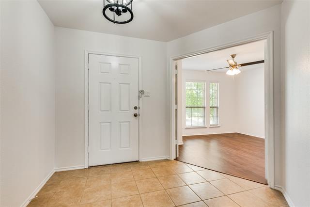 Building Photo - 3545 Carriage Ave