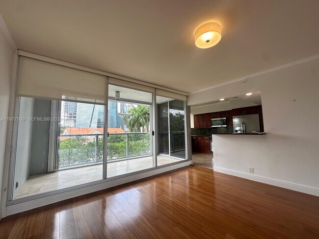 Foto del edificio - 1541 Brickell Ave
