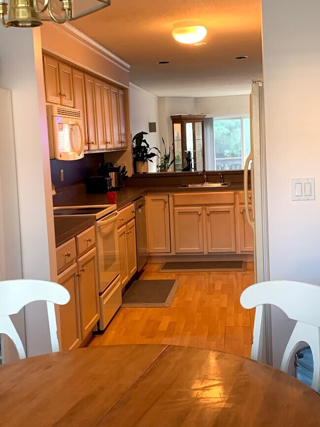 Building Photo - 21 Florence Way