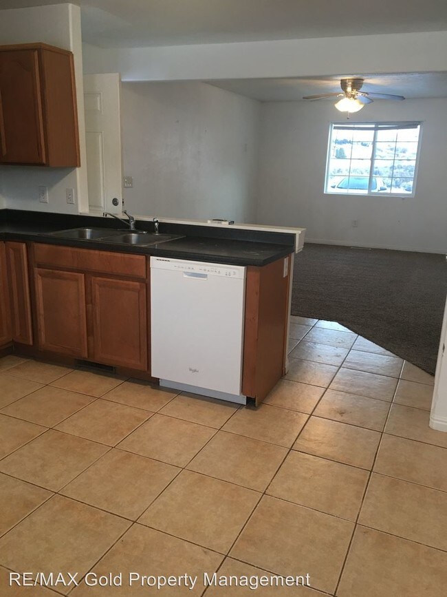 Building Photo - 335 Spring Creek Pky