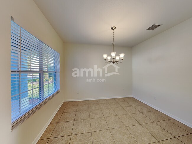 Foto del edificio - 5803 Sweet William Terrace