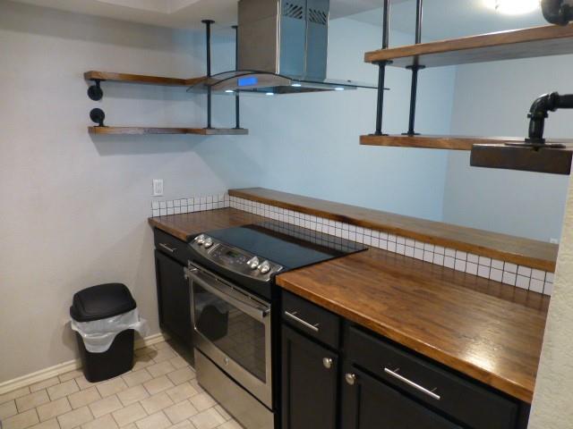 Foto del edificio - 8110 Skillman St