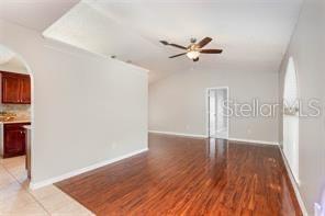 Foto del edificio - 521 Whiskey Creek Ct