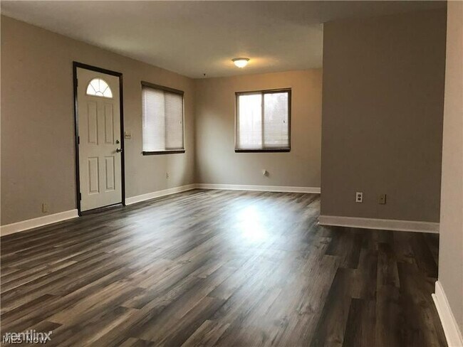 Building Photo - 3 br, 1 bath House - 34486 Roberts Road