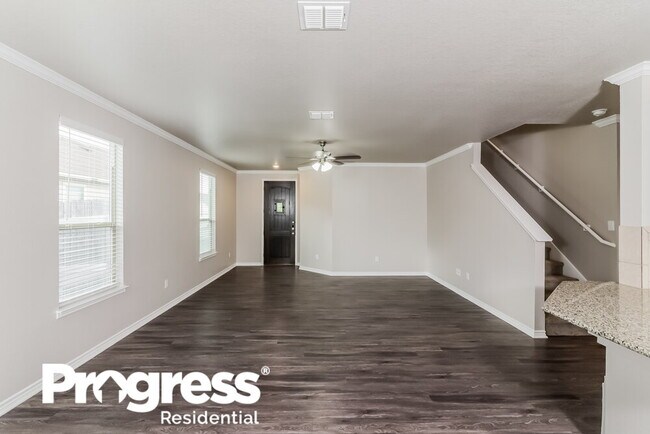 Building Photo - 15407 Delta Pt