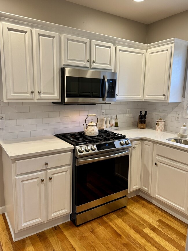 Foto del edificio - 66 King St