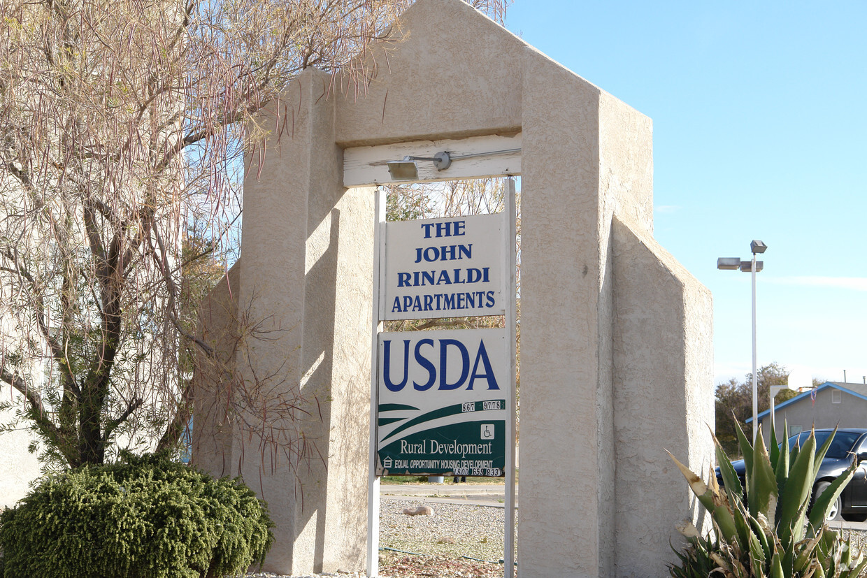 Building Photo - Sandia Vista