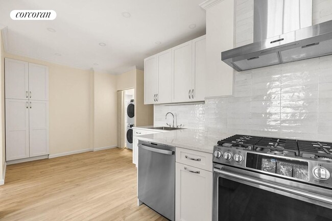 Foto del edificio - 40-30 58th St