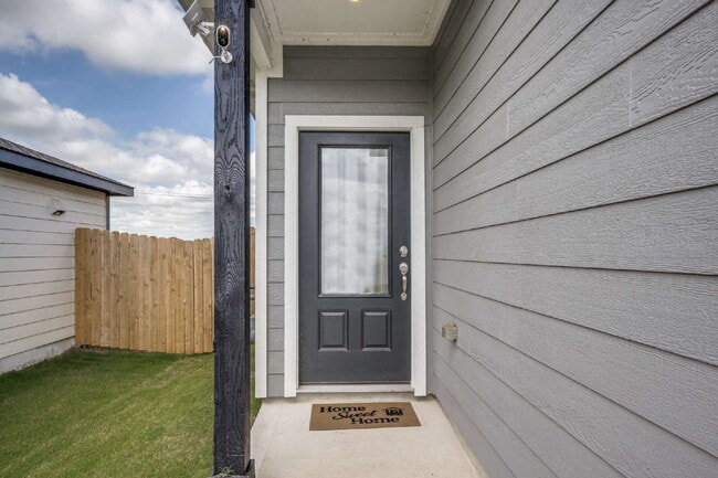 Photo - Modern 3BR Home with Open Floor Plan in Ponder, TX