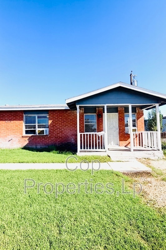 Building Photo - 1314 Laven Dr