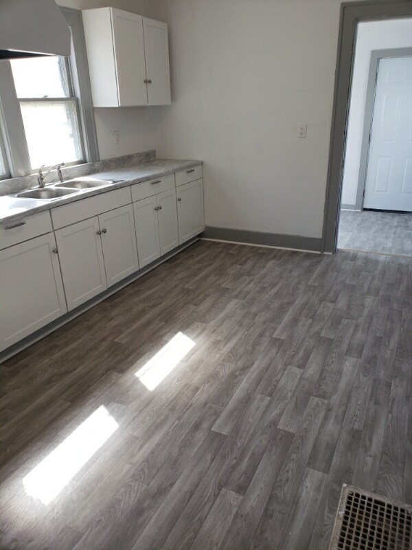 Foto principal - 362 E Hill St