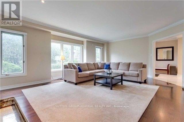 Building Photo - 15 Whitehall Rd