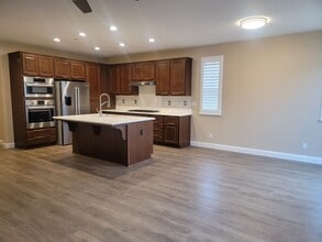 Building Photo - 1217 Sirah Ct