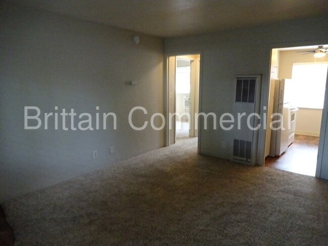 Building Photo - 801 McClatchy Way