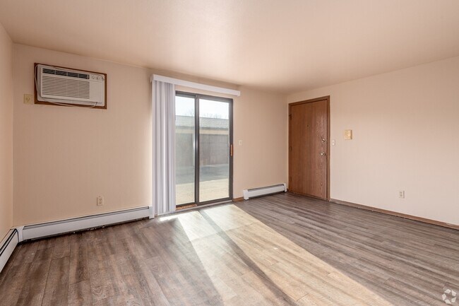 Building Photo - 1721 Lenwood Ave