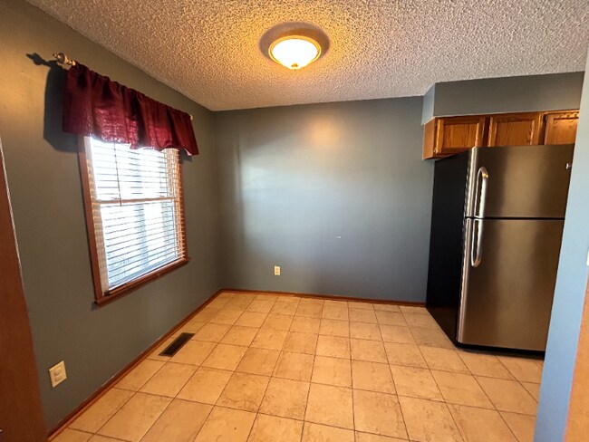 Building Photo - 1 Apollo St