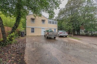 Building Photo - 1547 Heath St