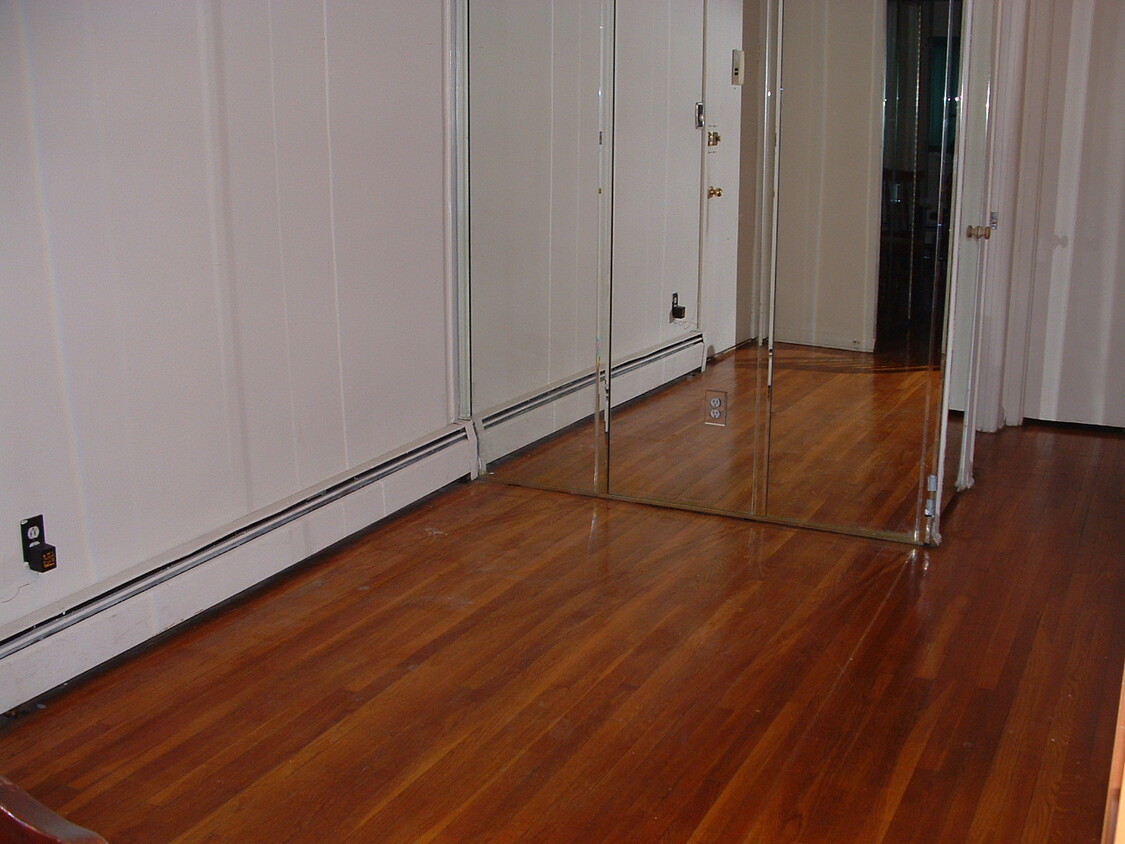 Foto principal - 3831 Orloff Ave
