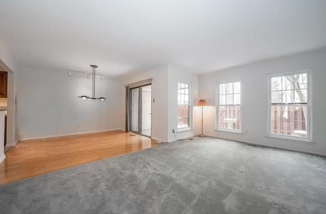Building Photo - 704 Weatherstone Dr