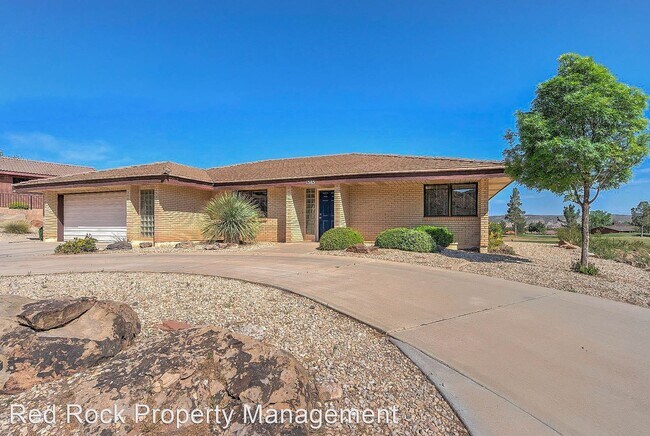 Building Photo - 3 br, 2 bath House - 1385 W Bloomington Dr...