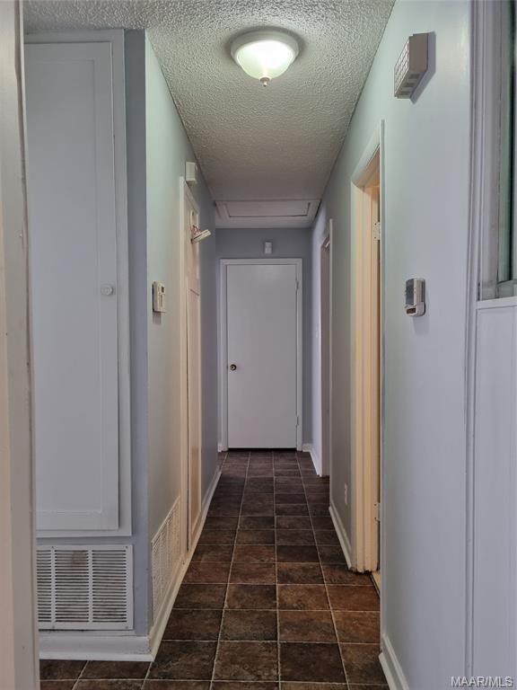 Building Photo - 417 Fieldbrook Dr
