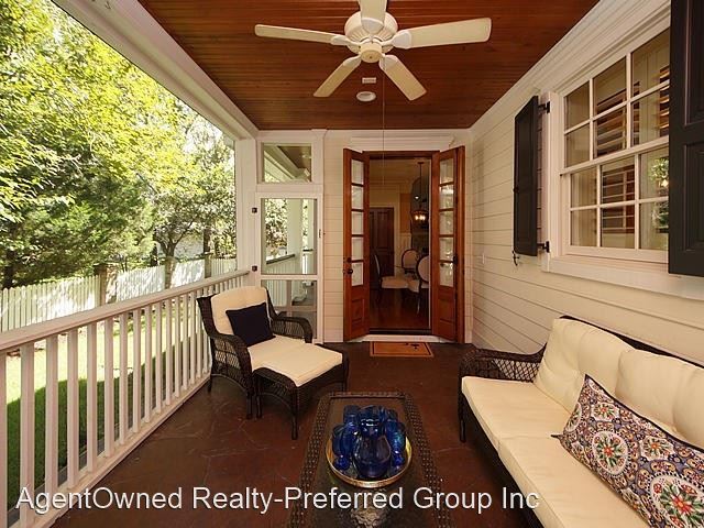 Building Photo - 4 br, 3.5 bath House - 108 Live Oak Drive
