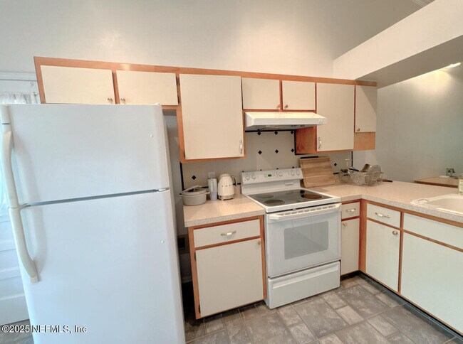 Foto del edificio - 3548 Tiara Way W