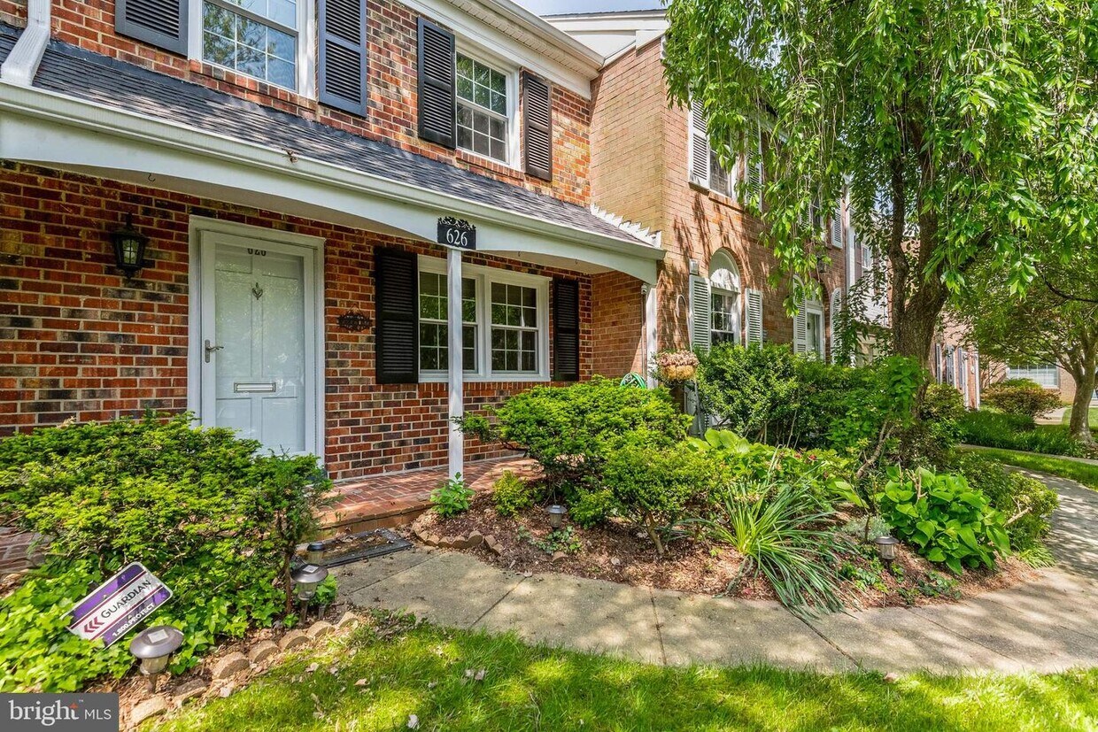 626 Azalea Dr, Rockville, MD 20850 Townhome Rentals in Rockville MD