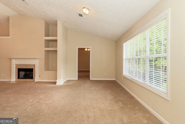 Foto del edificio - 1678 Sylvia Ct NE