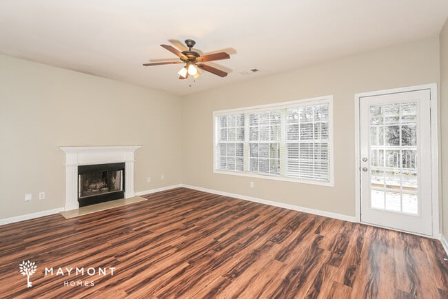 Building Photo - 6523 Silk Tree Pointe