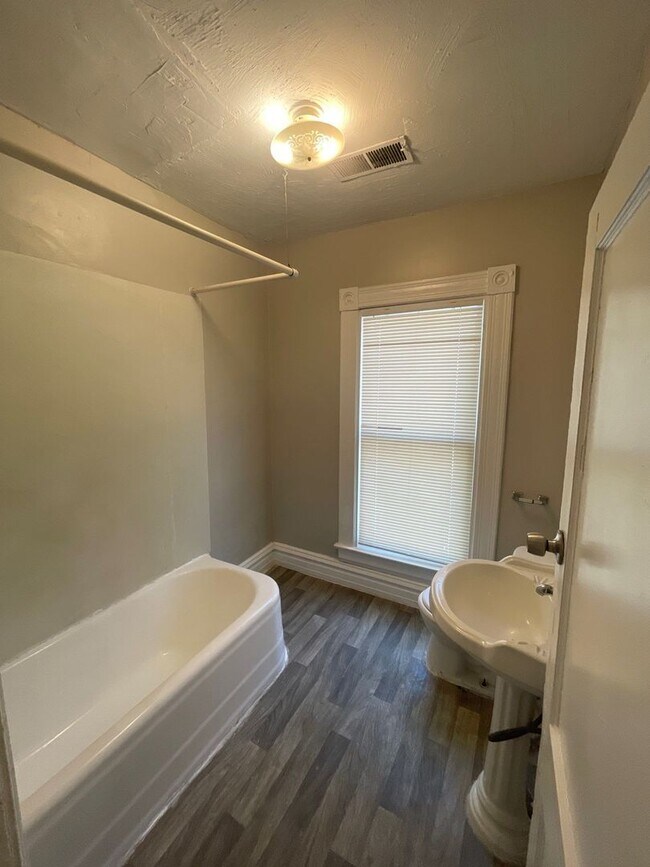 Foto del edificio - 318 N 17th St