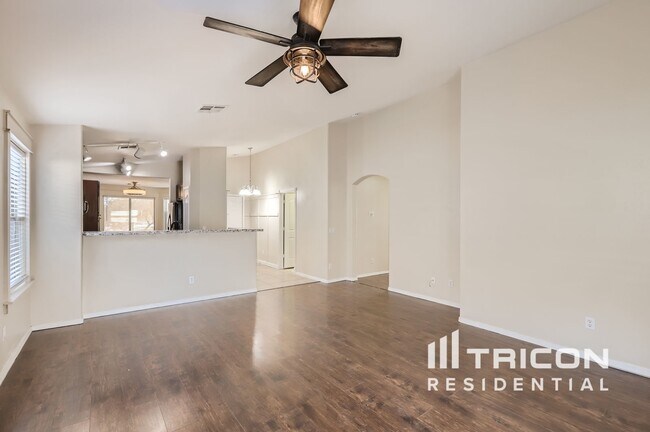 Foto del edificio - 9128 N 184th Ln