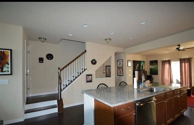Foto del edificio - 4006 Kentworth Dr