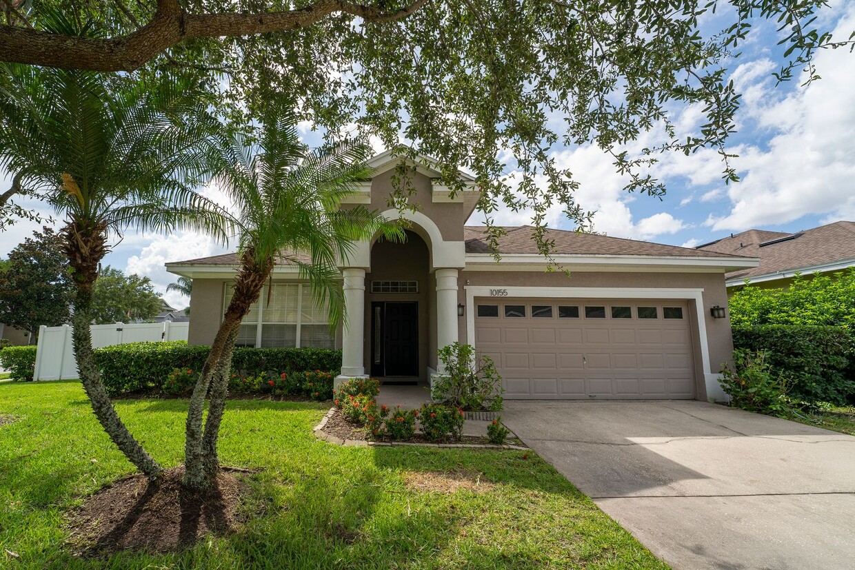 Primary Photo - Cute and Spacious 3/2 House w/Bonus Room i...