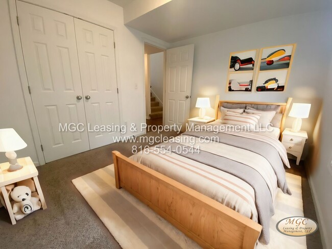 Foto del edificio - 5901-5903 NE 42nd St