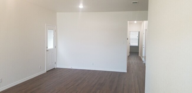 Foto del edificio - 1103 CARLSBERG DR