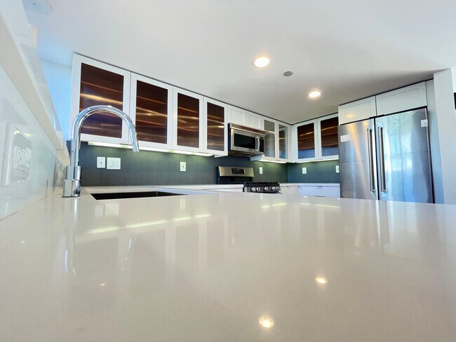 Foto del edificio - 300 Linden St