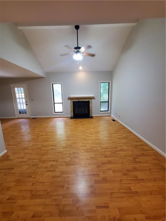 Foto del edificio - 1124 Creatwood Cir