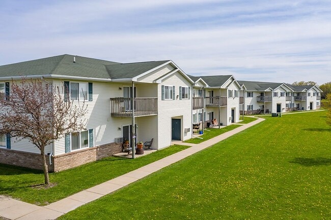 Building Photo - KESTREL RIDGE