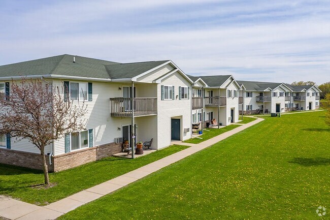 Building Photo - KESTREL RIDGE