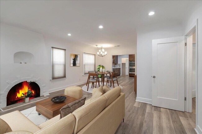 Building Photo - 4034 W 63rd St