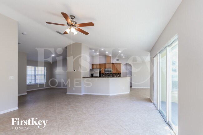 Foto del edificio - 1860 Kim Acres Ln