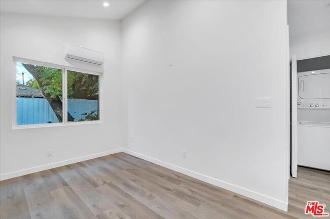 Building Photo - 7421 Amigo Ave